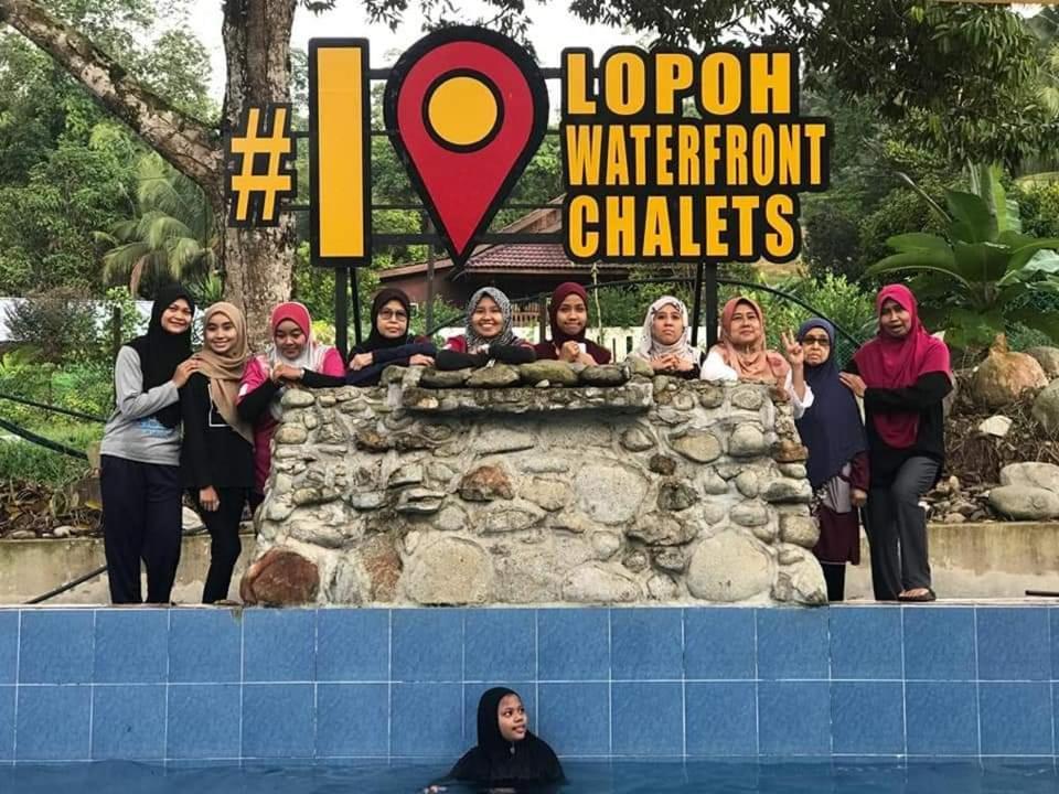 הוילה הולו לנגאט Lopoh Waterfront Budget Chalets מראה חיצוני תמונה